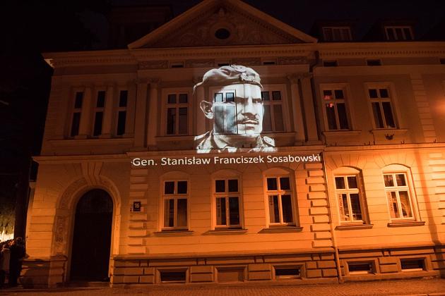 Pomnik generała Stanisława Sosabowskiego odsłonięty
