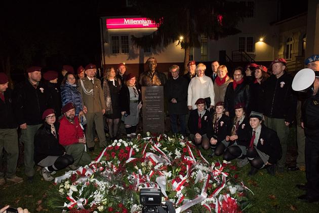 Pomnik generała Stanisława Sosabowskiego odsłonięty