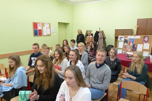 IX międzyszkolny konkurs recytacji twórczości Karola Wojtyły