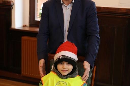 Przedszkolaki z życzeniami w Ratuszu