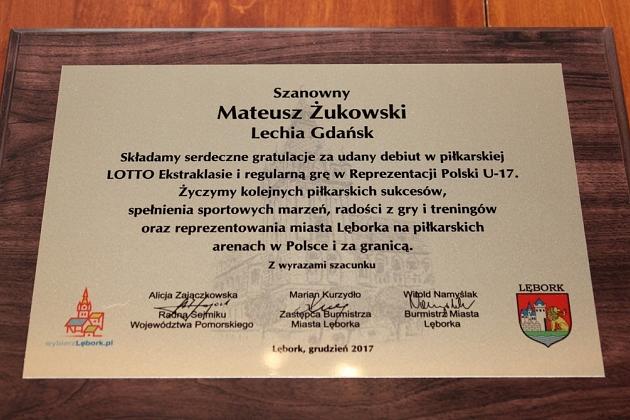 Pierwszy lęborczanin w piłkarskiej Ekstraklasie uhonorowany przez Burmistrza