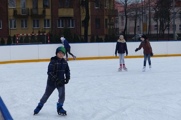 Lodowisko na placu Piastowskim otwarte. Zapraszamy!