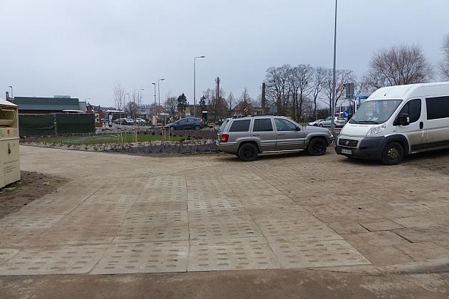 Budowa miejsc parkingowych na Tczewskiej i Krzywoustego