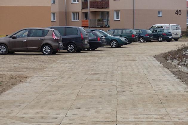 Budowa miejsc parkingowych na Tczewskiej i Krzywoustego