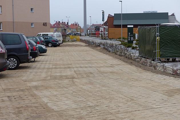 35 utwardzonych miejsc parkingowych na Tczewskiej i Krzywoustego