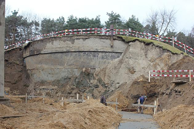 Dokopali się do fundamentów. Przebudowa Wieży Ciśnień