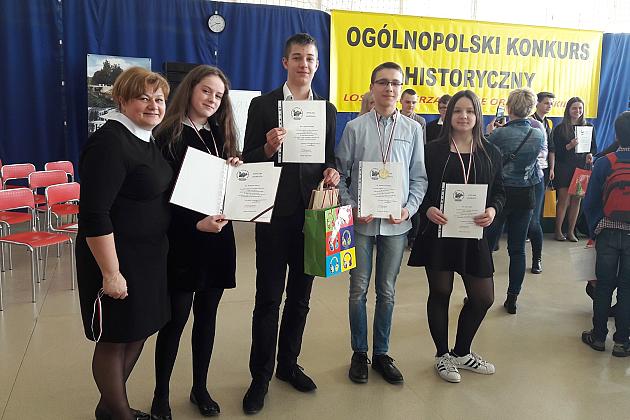 Sukces lęborskich uczniów w finale wojewódzkim Ogólnopolskiego Konkursu ,,Losy żołnierza i dzieje oręża polskiego”