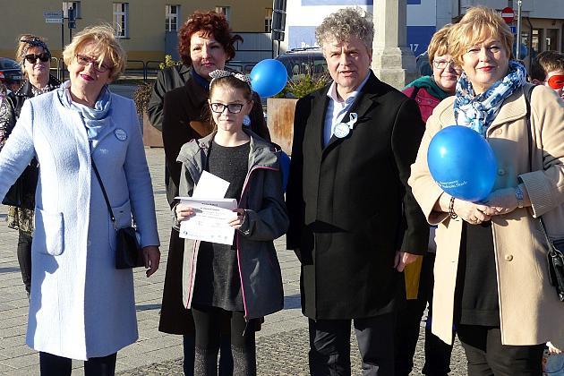 Niebieski Lębork. Podsumowanie kwietniowych Dni Autyzmu.