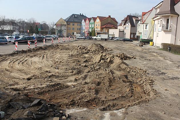 Wybudują kanalizację deszczową na parkingu i skrzyżowaniu
