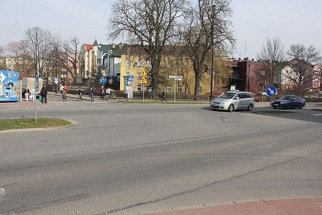Wybudują kanalizację deszczową na parkingu i skrzyżowaniu