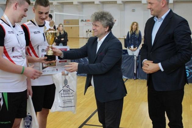 Bojan Żubry mistrzem 11 edycji Amatorskiej Ligi Siatkówki