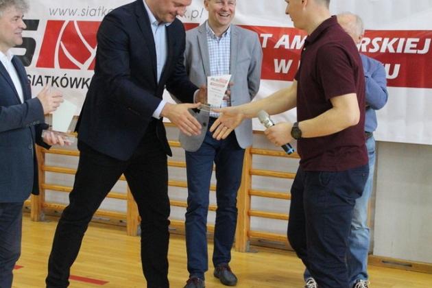 Bojan Żubry mistrzem 11 edycji Amatorskiej Ligi Siatkówki