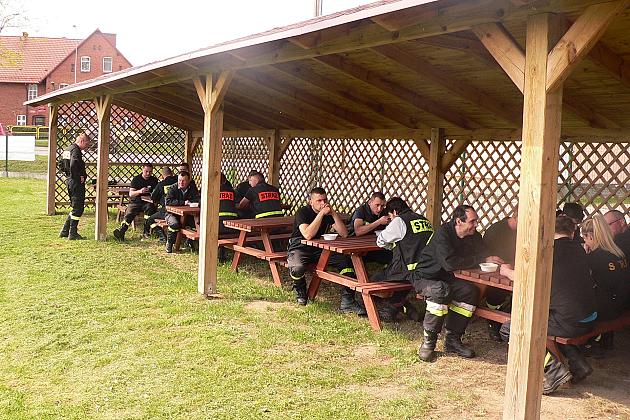 Posprzątano rzekę Łebę