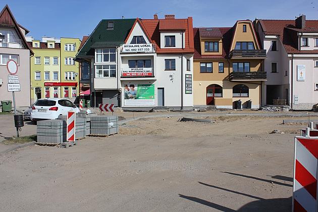 Parking w budowie. Czas na roboty brukarskie