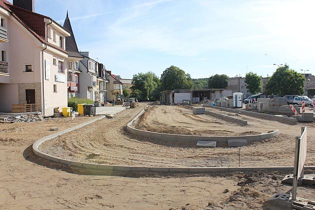 Parking w budowie. Czas na roboty brukarskie