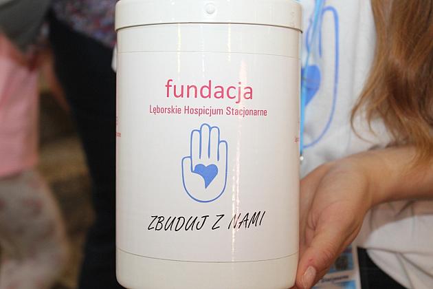 Zbierali na Hospicjum. Wystawili „Rzepkę” Juliana Tuwima