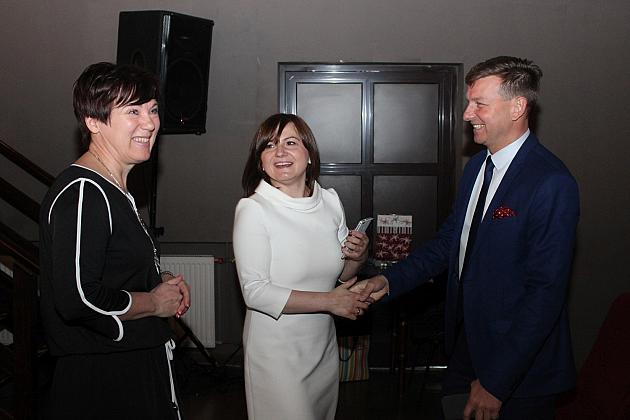 Zbierali na Hospicjum. Wystawili „Rzepkę” Juliana Tuwima