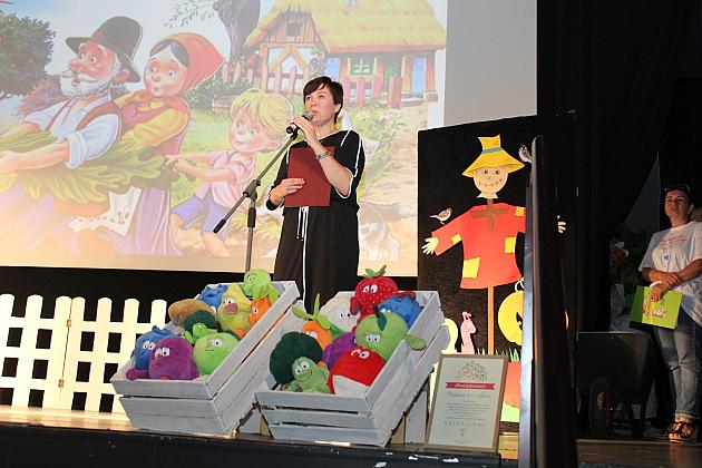 Zbierali na Hospicjum. Wystawili „Rzepkę” Juliana Tuwima