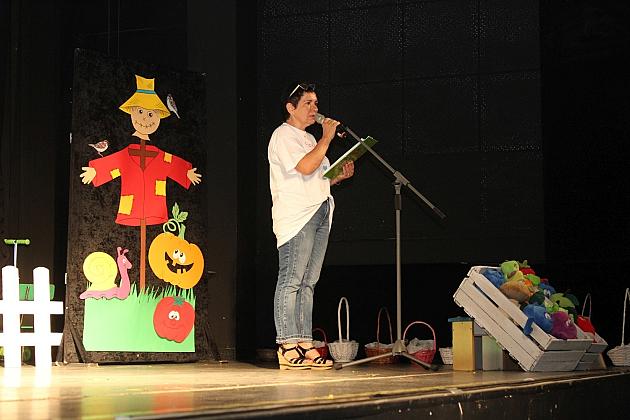 Zbierali na Hospicjum. Wystawili „Rzepkę” Juliana Tuwima