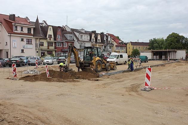 Zamknięte skrzyżowanie Al. Niepodległości z Targową