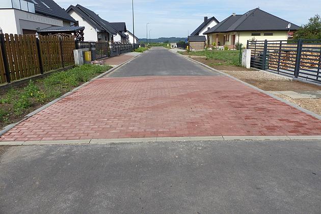 Mazowiecka z kanalizacją deszczową i nowym asfaltem