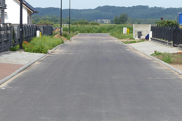 Mazowiecka z kanalizacją deszczową i nowym asfaltem