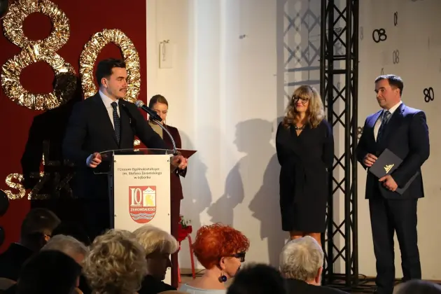 „Jak za dawnych lat…” – I LO w Lęborku świętowało 80 lat historii