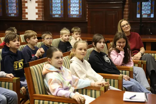 Uczniowie SP1 poznali kulisy pracy Urzędu Miejskiego w Lęborku