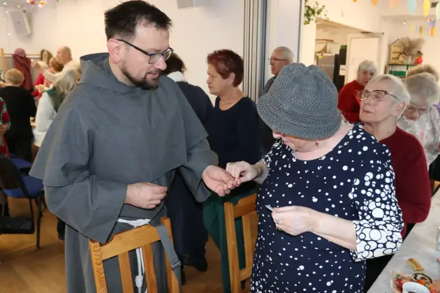 Opłatek, życzenia i kolędy – świąteczne spotkanie Ligi Kobiet Polskich