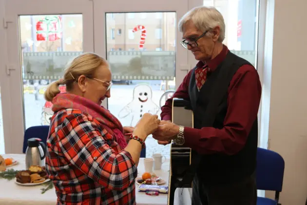 Opłatek, życzenia i kolędy – świąteczne spotkanie Ligi Kobiet Polskich