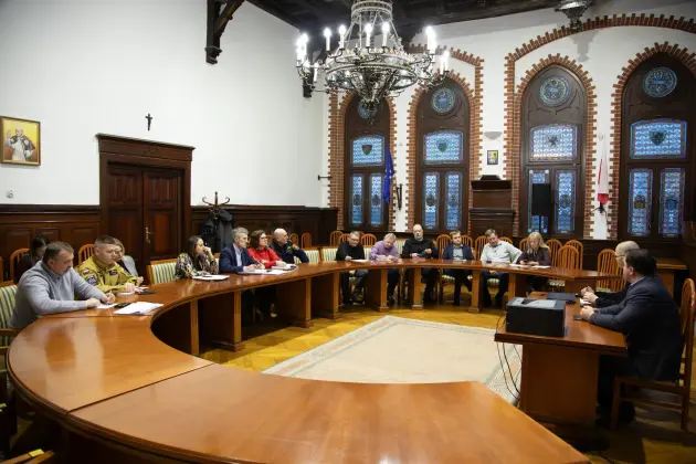 Zima nie odpuszcza - w ratuszu posiedzenie Miejskiego Zespołu Zarządzania Kryzysowego