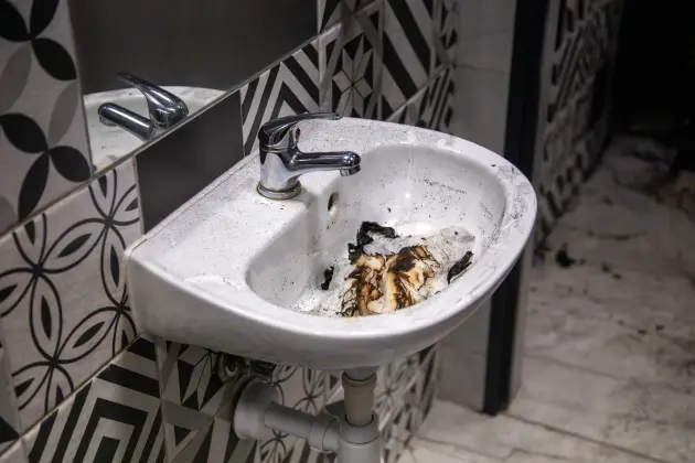 Pożar w publicznej toalecie – szybkie działania Straży Miejskiej