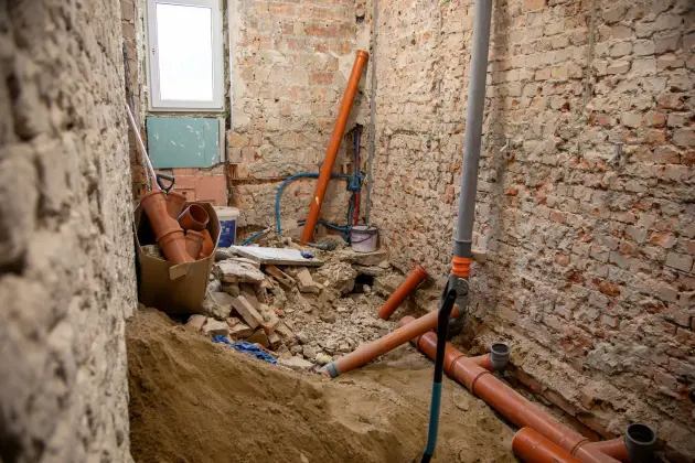 Toalety bez barier w lęborskich szkołach - SP1 już po remoncie, SP8 w trakcie prac