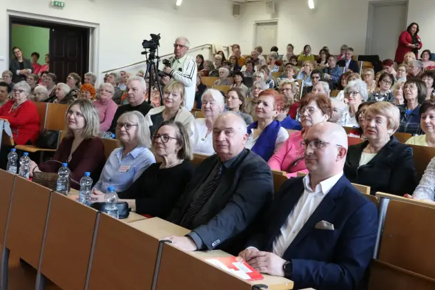 Profilaktyka, wiedza i aktywność – seniorzy rozmawiali o zdrowiu mózgu