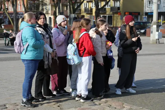 Wiosna przyszła do Lęborka! Setki dzieci w barwnym korowodzie