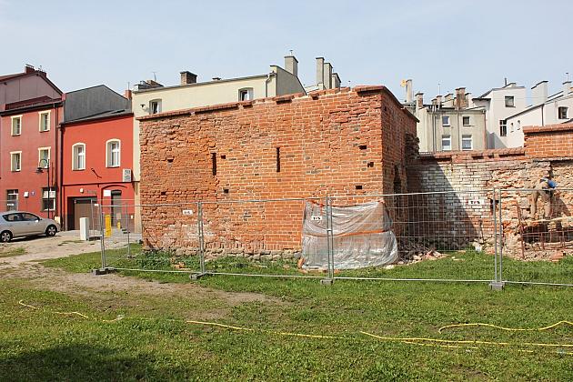 Konserwacja lęborskich obwarowań na ulicy Przymurnej