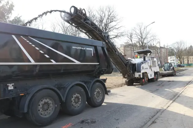 Ruszyły wiosenne remonty dróg w Lęborku