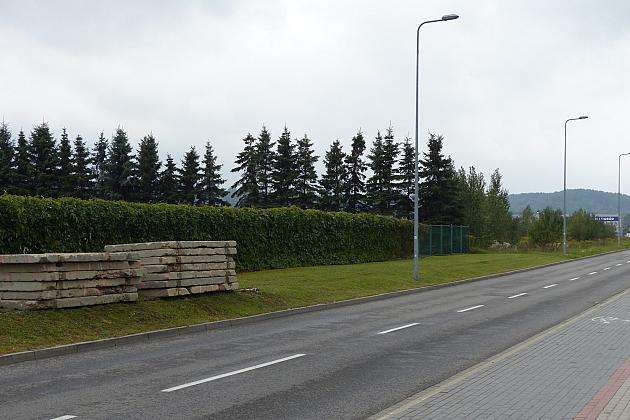 Kopią tunel pod torami kolejowymi