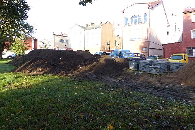 Skwer na Przymurnej. Ruszyły prace ziemne