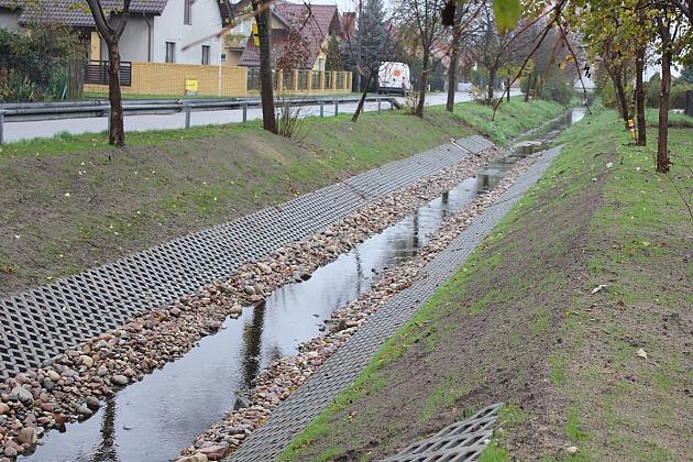 Nowe urządzenia podczyszczające przy wylotach kanalizacji deszczowej