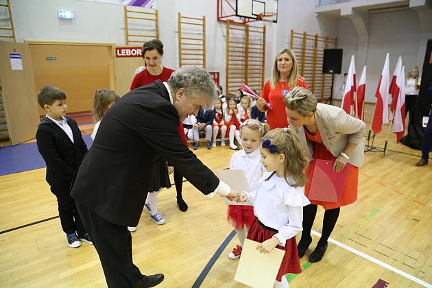 Szkoły i przedszkola wspólnie świętowały setną rocznicę Niepodległości