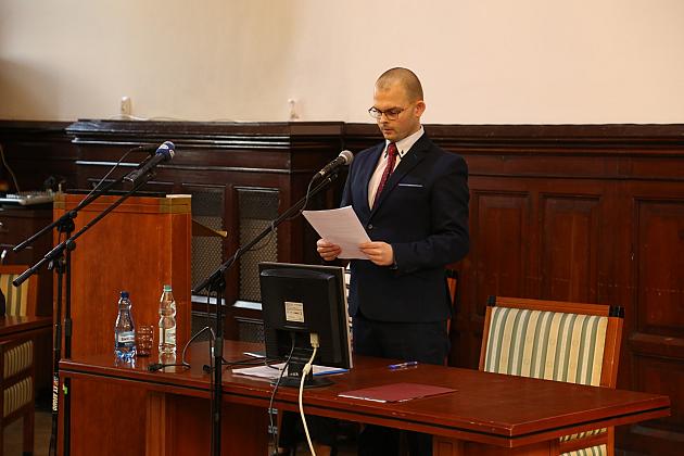 I sesja Rady Miejskiej – Burmistrz i Radni złożyli ślubowanie