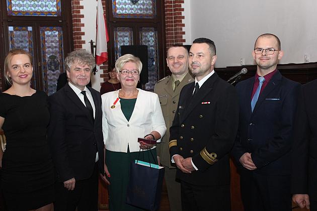 Złoty medal „Za zasługi dla obronności kraju” dla Marii Zawadzkiej