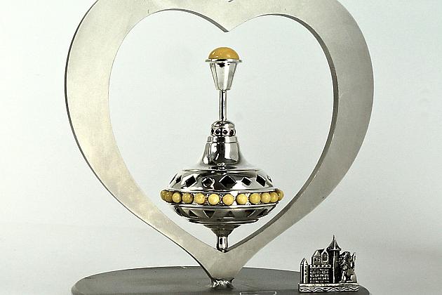 Licytacja statuetek - 27 finał WOŚP w Lęborku