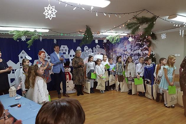 XVI MIEJSKI KONKURS KOLĘD I PASTORAŁEK w SP 8