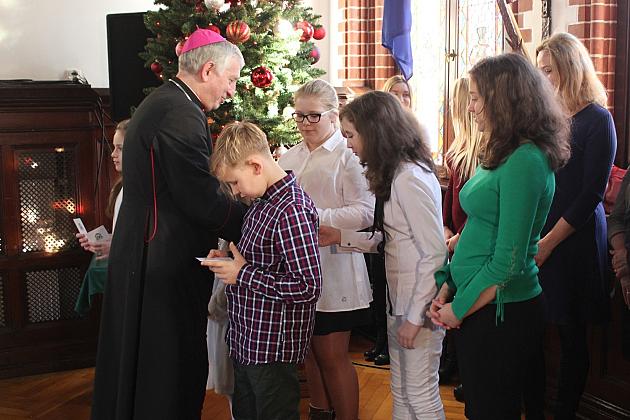 Biskup Kasyna z kolędą w ratuszu