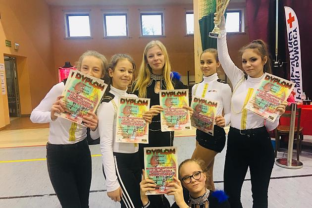 Sukcesy młodych tancerek z SP nr 8