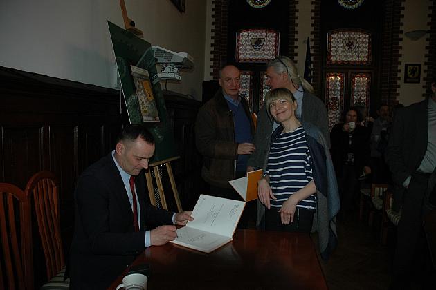 Muzeum promowało publikację o cmentarzysku w Czarnówku