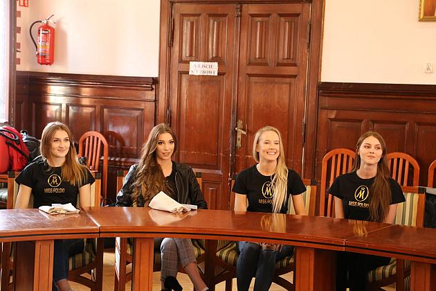 Miss Pomorza Środkowego - Ziemi Słupskiej i Lęborskiej w ratuszu