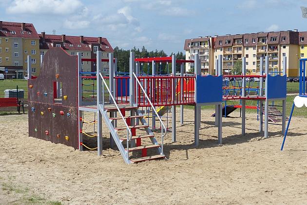 Nowy plac zabaw na Osiedlu Sportowa